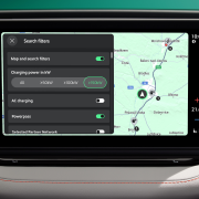 Nové vylepšenia pre ELROQ aj ENYAQ