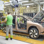 ŠKODA spustila výrobu modelu PEAQ
